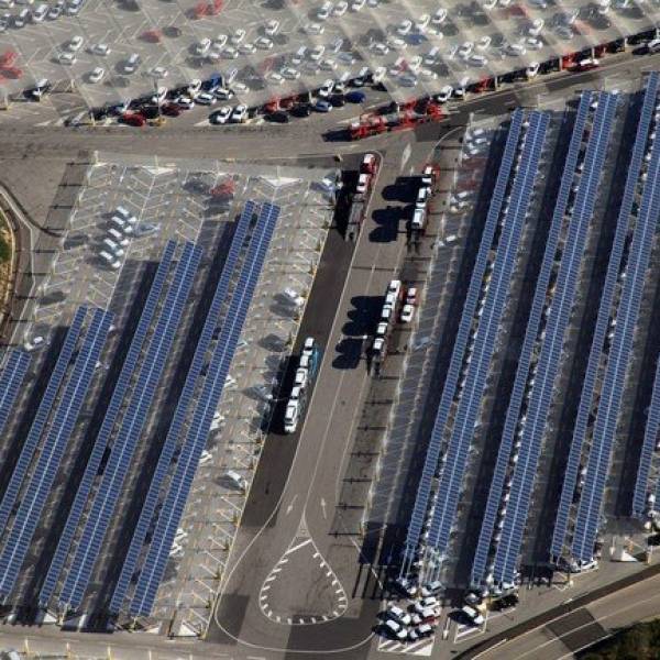 Seat cuenta en su fábrica de Martorell la mayor planta solar de la industria del automóvil