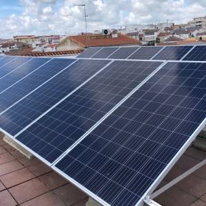 Pozoblanco instala placas solares en cuatro edificios municipales para ahorrar en la factura de la luz