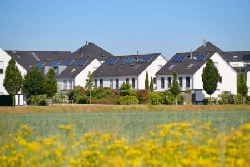 El 42% de los españoles quieren instalar paneles solares en su vivienda