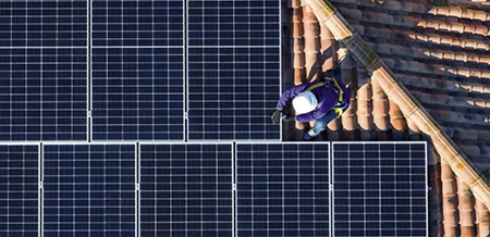 Los accesos de autoconsumo a la red de distribución de Endesa crecen un 226% en 2022